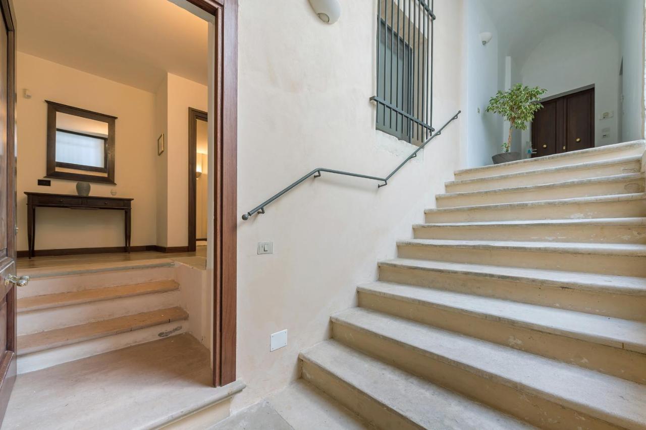 Goodstay Palazzo Marini Suite Лече Екстериор снимка